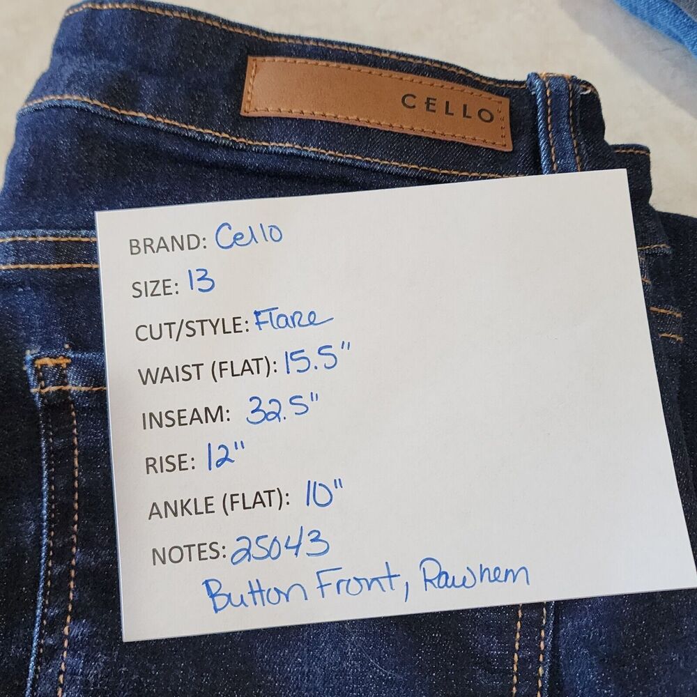 Cello Button Front High Rise Flare Dark Wash Women's Stretch Denim Jeans Size 13 - Picture 6 of 6